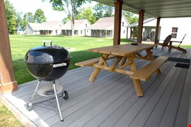 Grills & Picnic Tables
