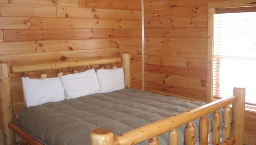 /images/cabin/2968.jpg?w=110&h=75&mode=crop&scale=both