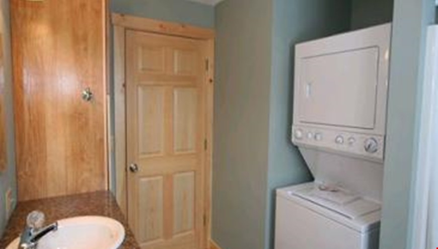 /images/cabin/2988.jpg?w=110&h=75&mode=crop&scale=both