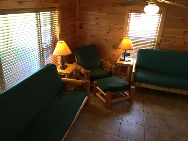 /images/cabin/3049.jpg?w=110&h=75&mode=crop&scale=both