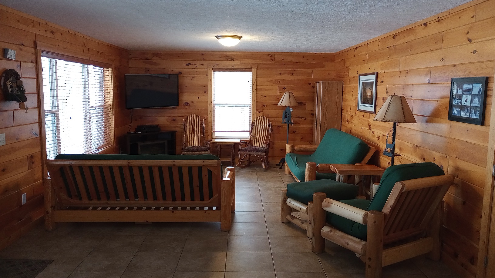 /images/cabin/3147.jpg?w=110&h=75&mode=crop&scale=both